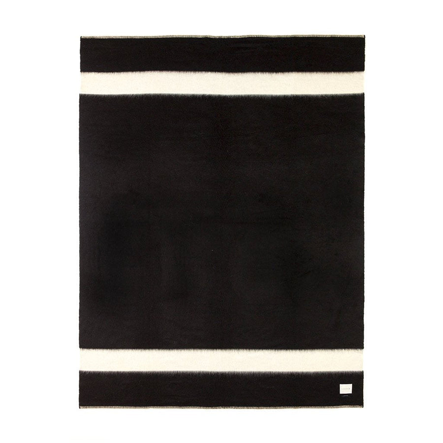Siempre Blanket - Black with Ivory